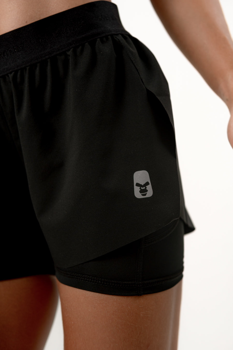 Shorts Core Motion Negro Mujer